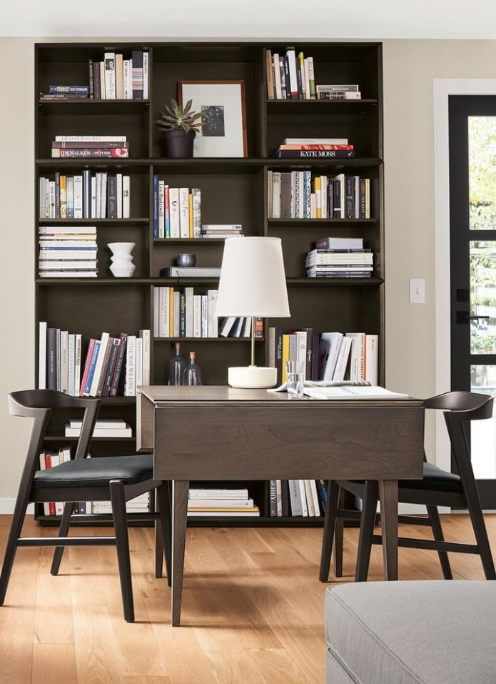 modello grigio a forma di libro all'interno
