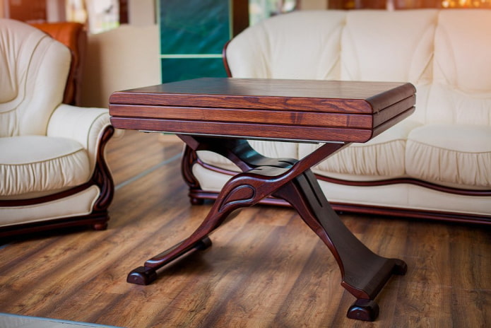 mobili in legno