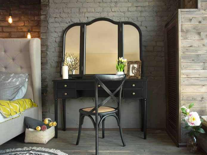 toeletta in un interno in stile loft