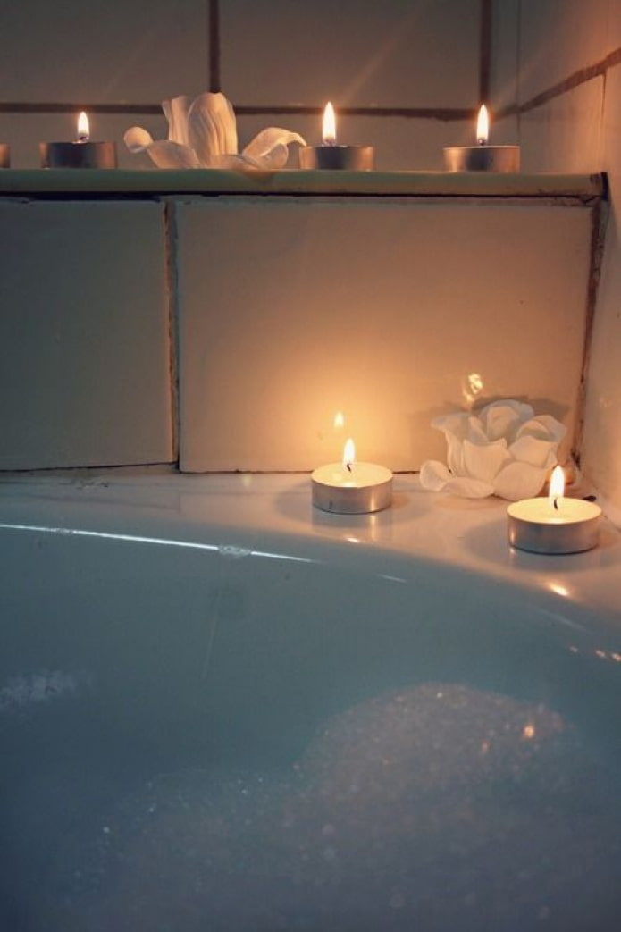 Candele in bagno