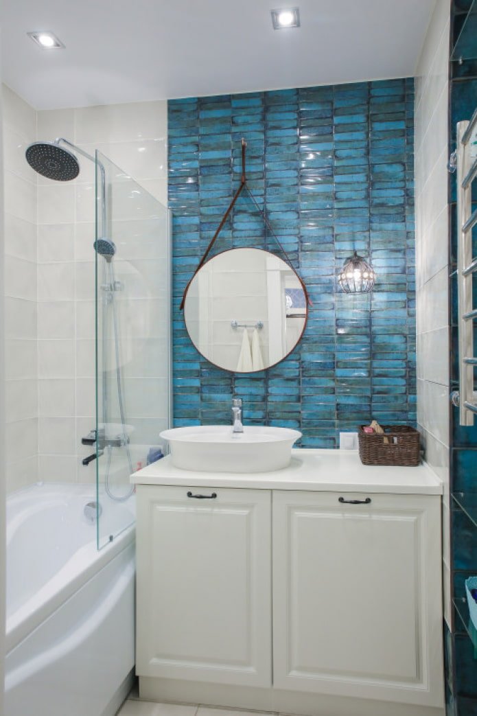 combinazione di bianco e blu nell'interno