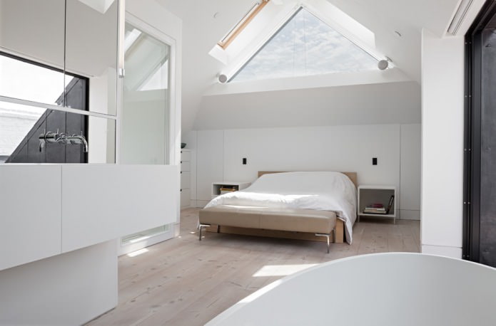 pavimento chiaro nell'interno della camera da letto