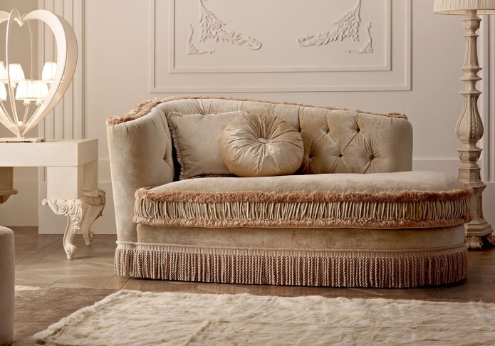 pouf per interni in stile classico