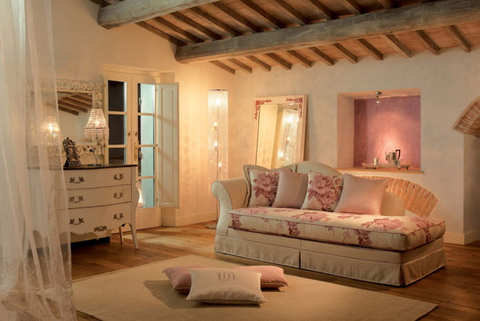 pouf per interni in stile provenzale