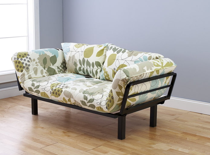 Divano letto click-clack all'interno