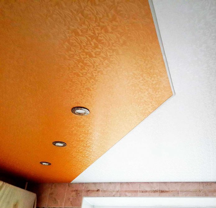 soffitto iridescente