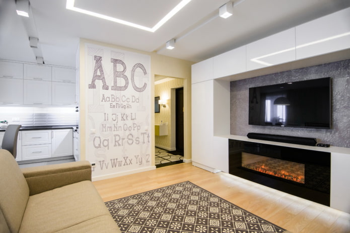 camino sotto la TV all'interno