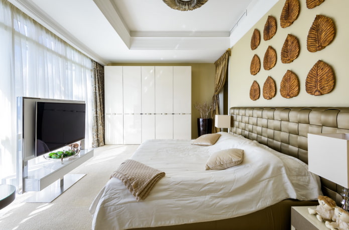 TV in un interno di una camera da letto in stile moderno