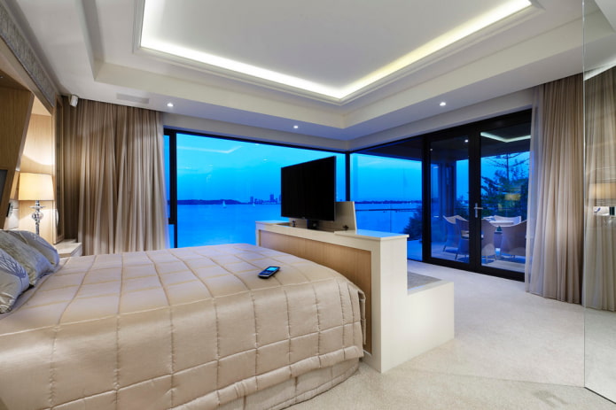 TV a scomparsa nell'interno della camera da letto