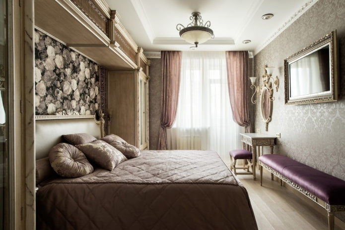 TV nell'interno della camera da letto in stile classico