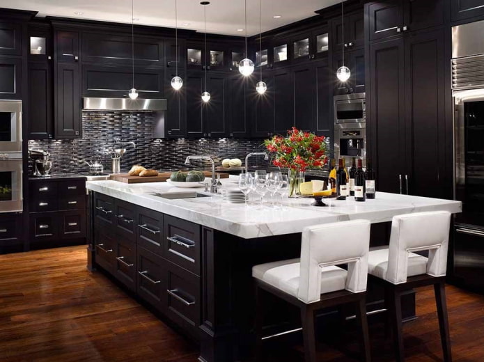 Illuminazione per una cucina scura