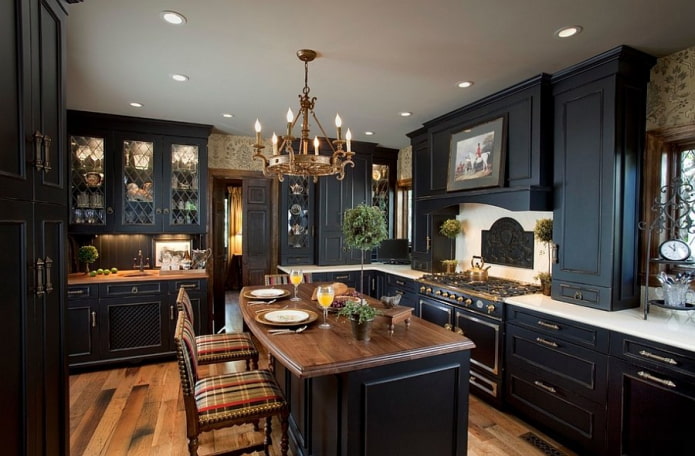 Cucina scura in stile classico