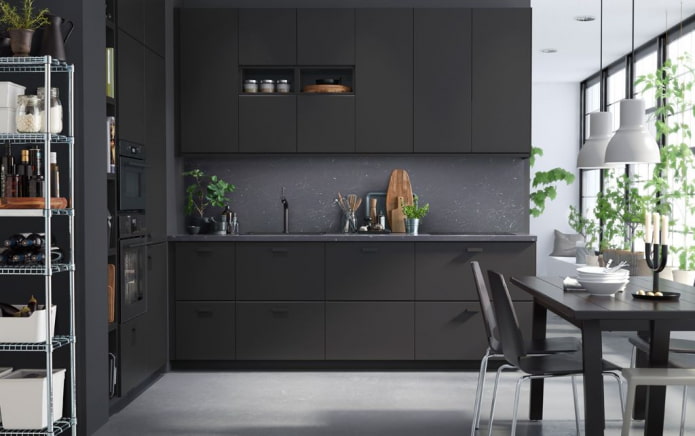 Design moderno di una cucina scura