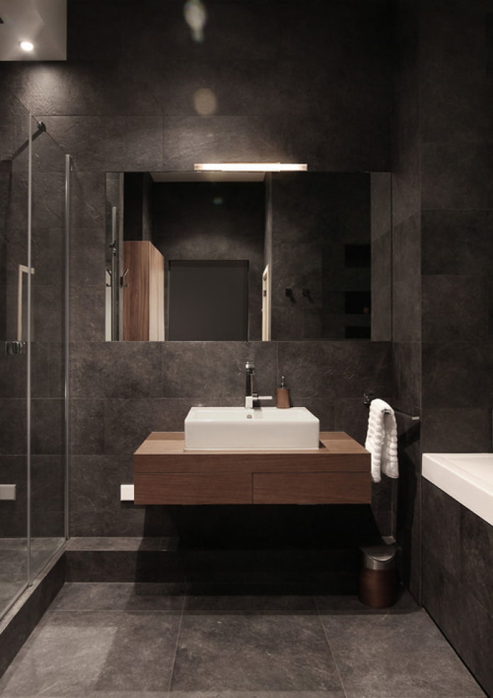 piastrelle effetto pietra nel bagno