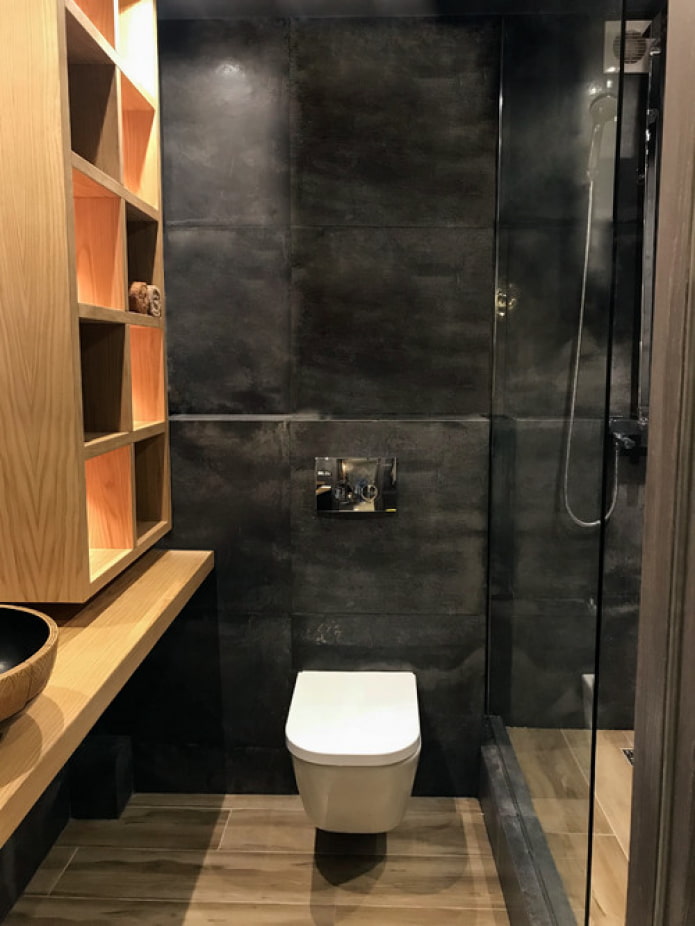 mobili in legno nel bagno