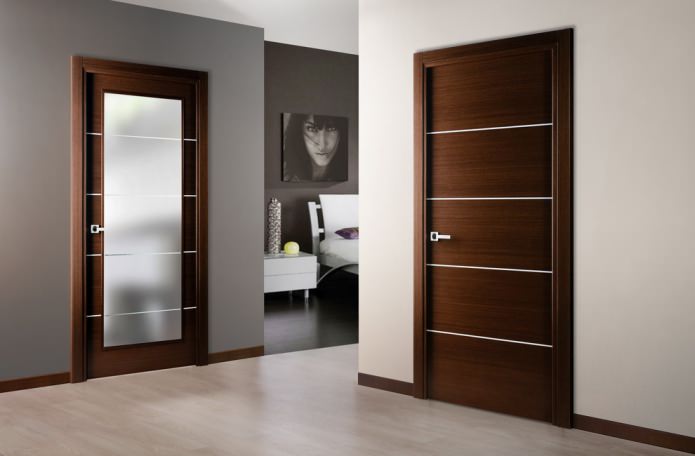 porte in un interno moderno