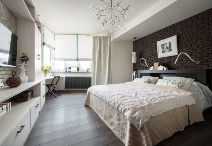 interno della camera da letto con laminato scuro