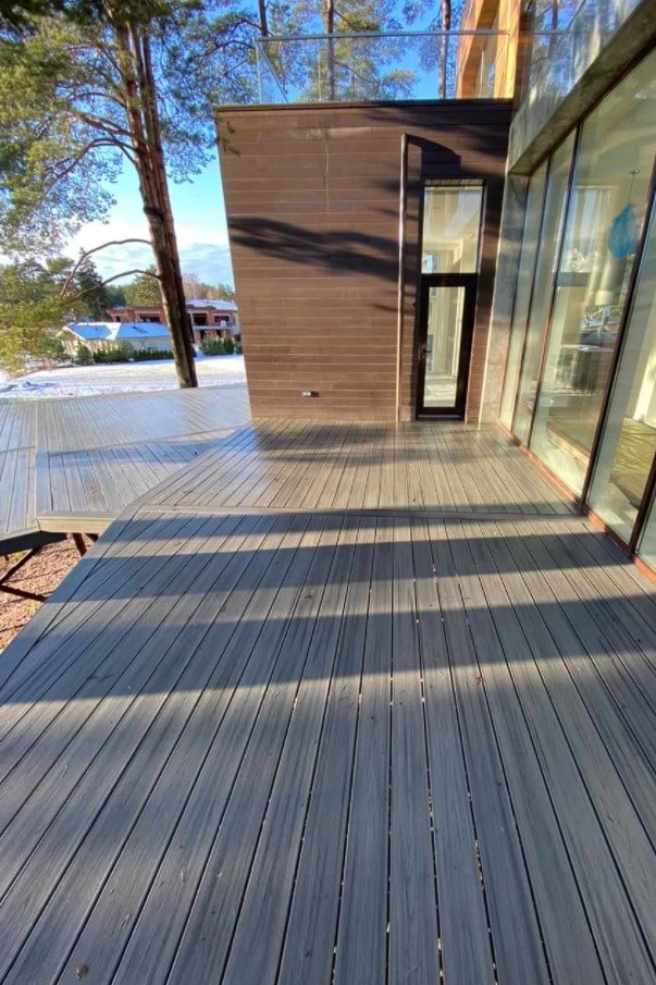 terrazza in assi grigie