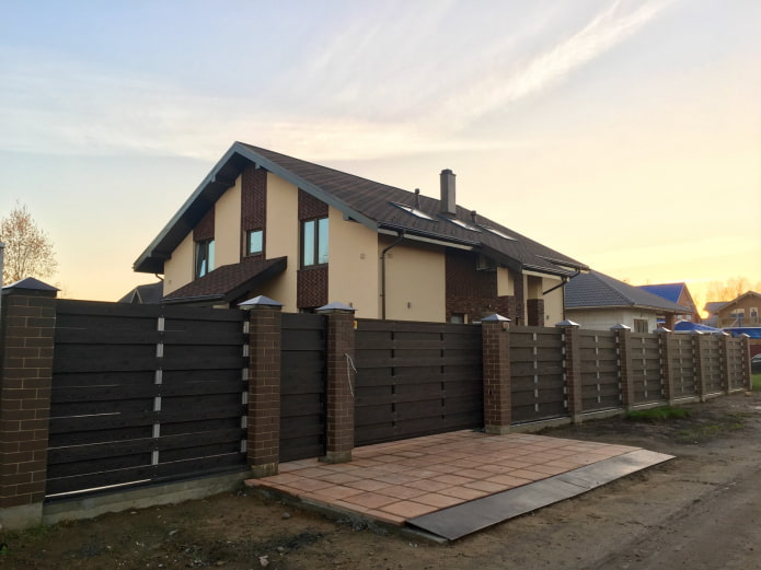 assi di legno per cancelli