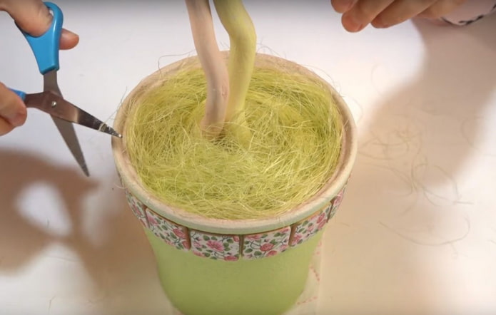 Decorazione con nastro di sisal
