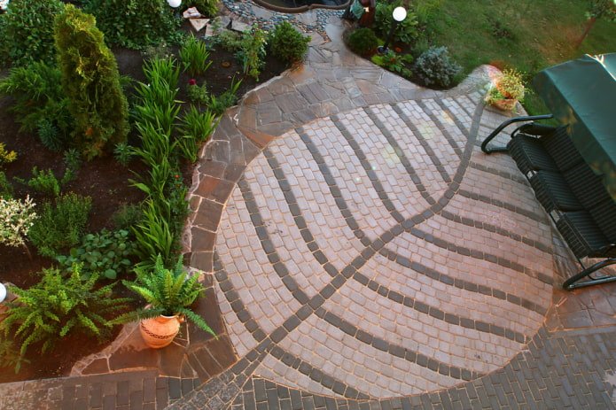 piastrelle per marciapiedi decorate