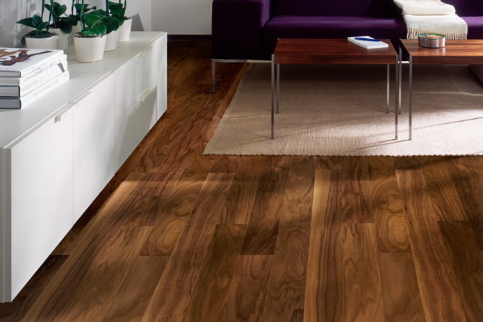 pavimento in legno nel soggiorno