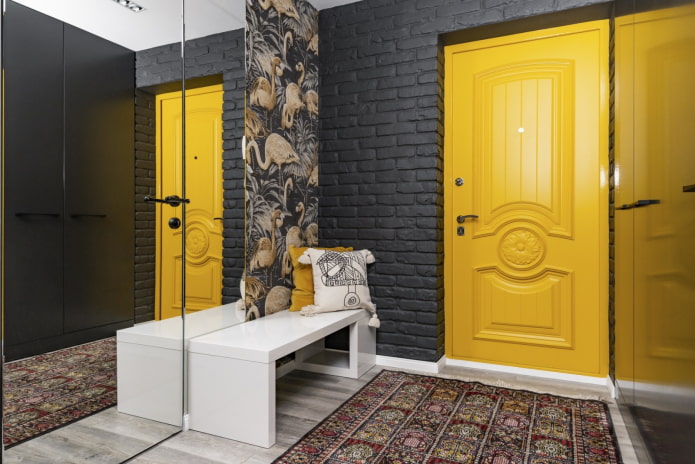 come scegliere il colore della porta d'ingresso