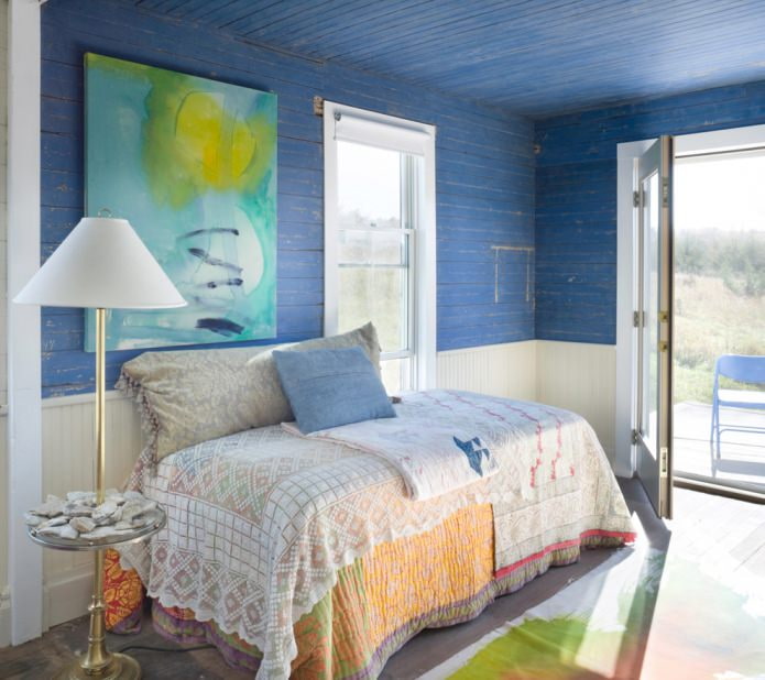 Soffitto in legno blu