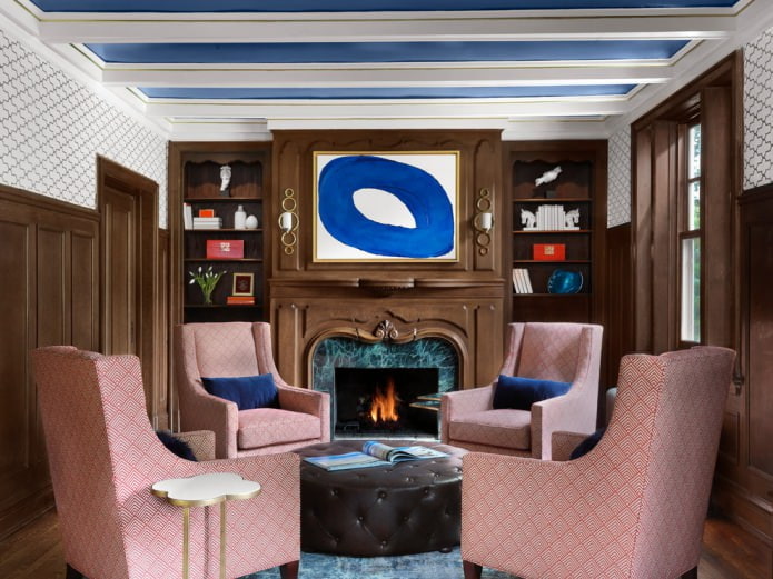 Soffitto bianco e blu