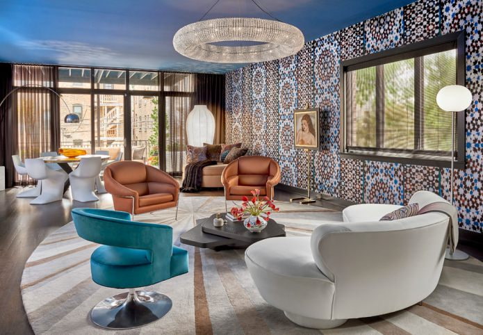 soffitto blu nel soggiorno
