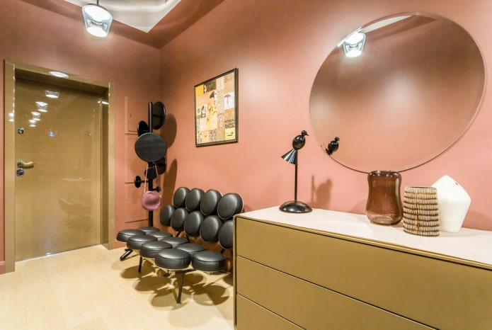 design del corridoio in toni chiari