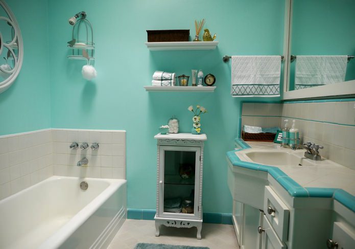 bianco e turchese in bagno