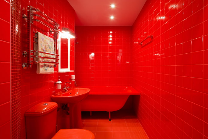bagno tutto rosso