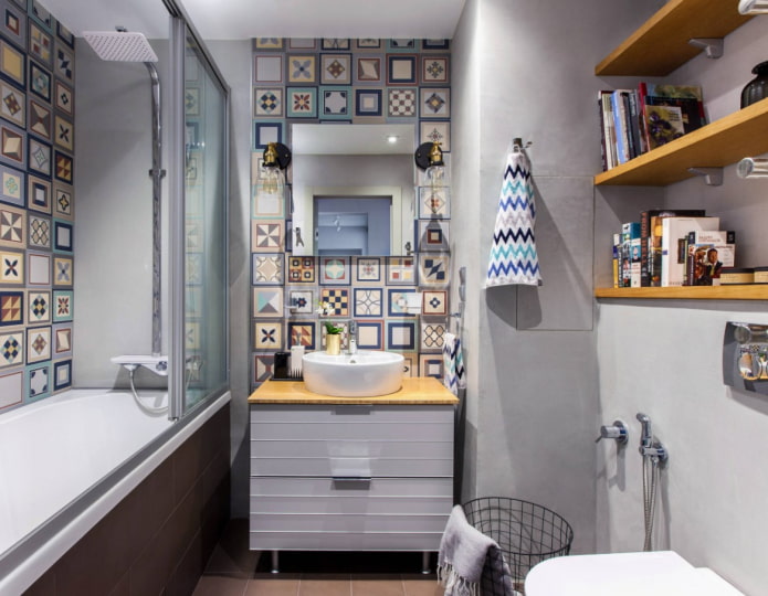 bagno piccolo luminoso