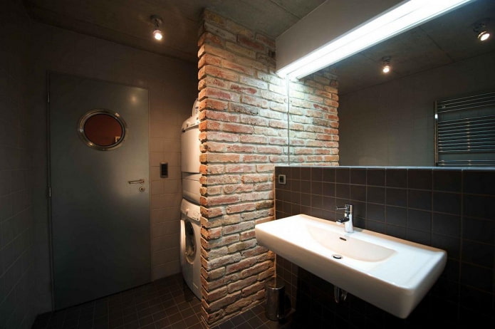 bagno con lavanderia