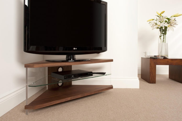 mobile porta TV angolare all'interno