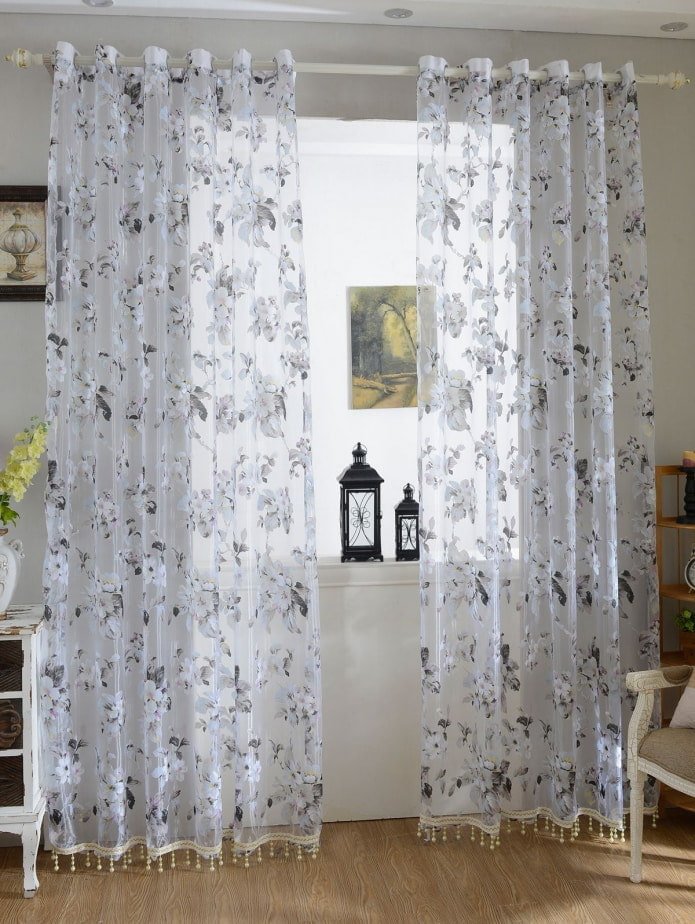 tulle con stampa floreale