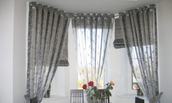 tulle per finestre a bovindo