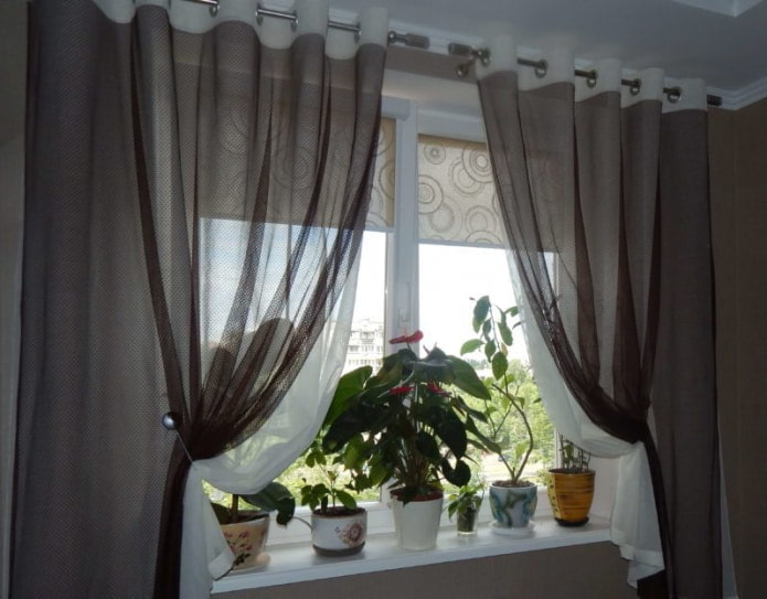 combinazioni di tulle con tende a rullo