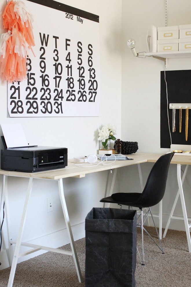 tavolo d'angolo in stile scandinavo