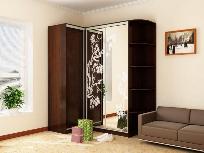 progetto di un armadio ad angolo all'interno dell'ingresso