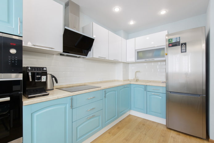sistemi di contenimento all'interno di una cucina ad angolo