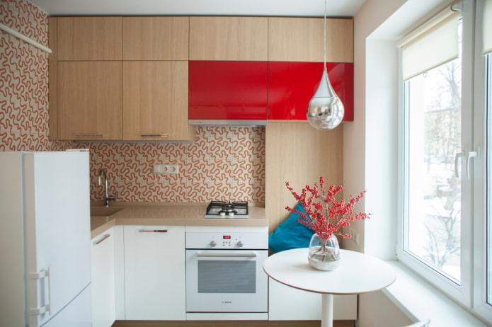 set d'angolo all'interno di una piccola cucina