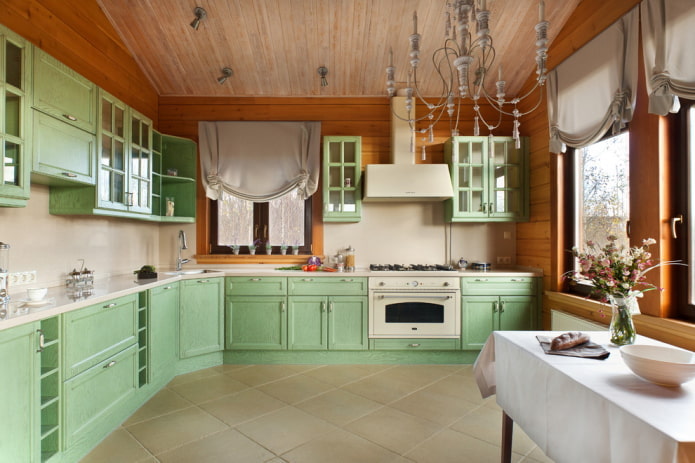 cucina angolare all'interno di una casa privata