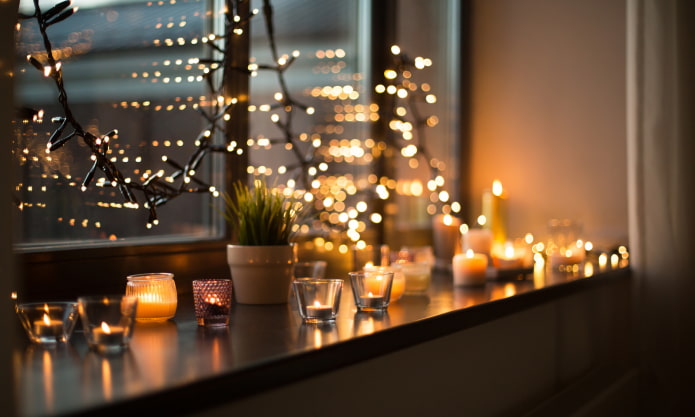 Davanzale con candele