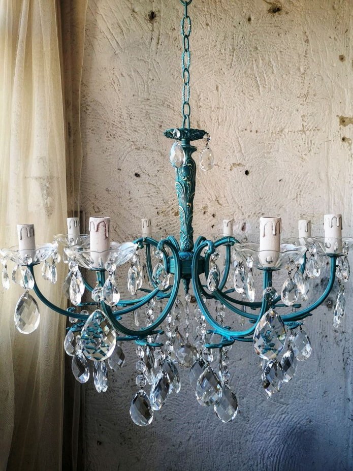 Lampadario dipinto