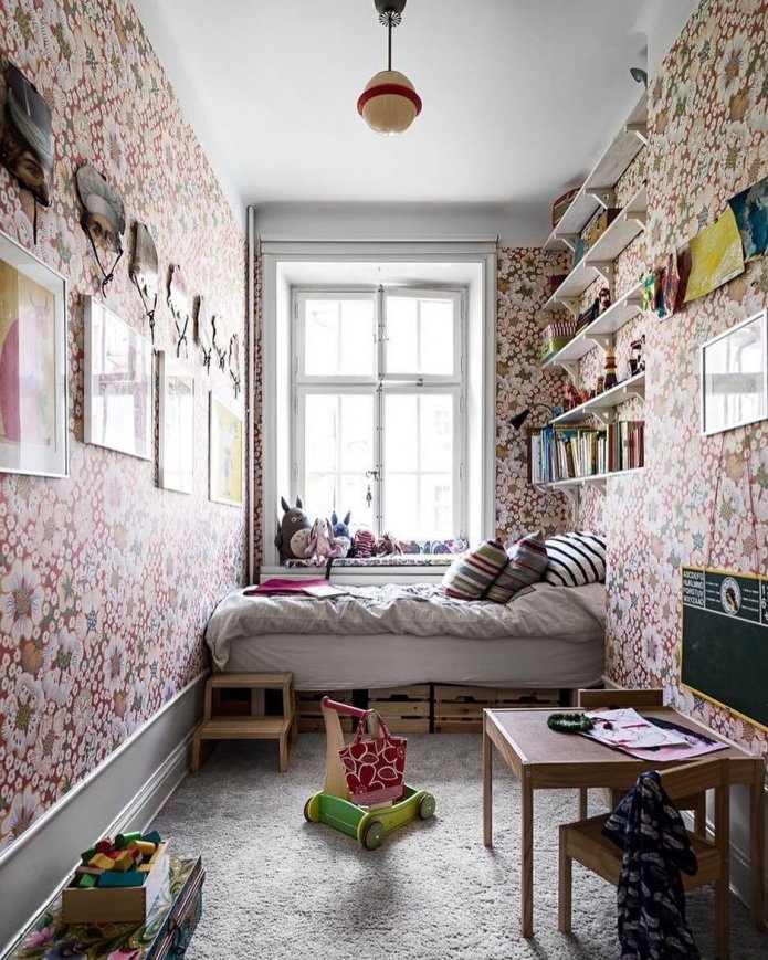 letto dall'altra parte della stanza