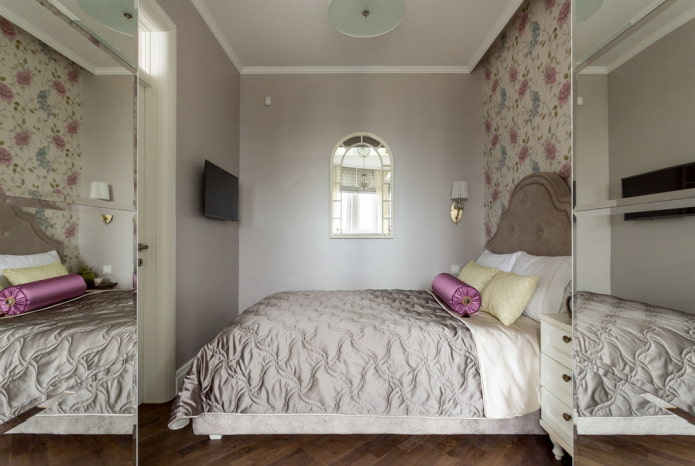 camera da letto in stile classico in un edificio in stile Krusciov