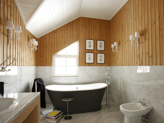 marmo e legno nel bagno