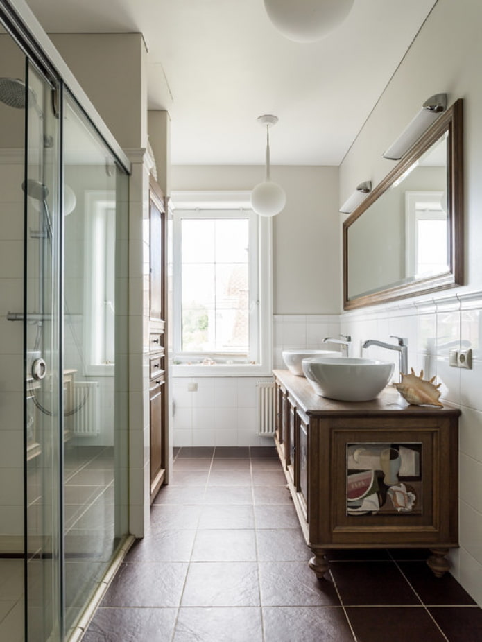 bagno stretto in casa